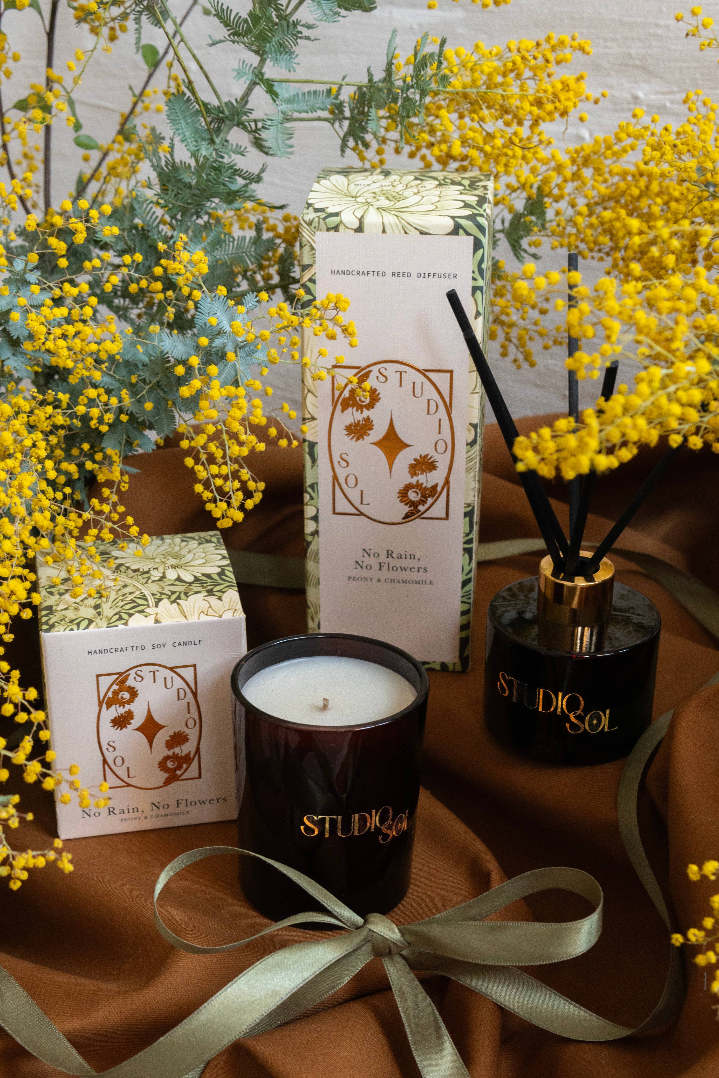 No Rain, No Flowers Candle | Peony + Chamomile