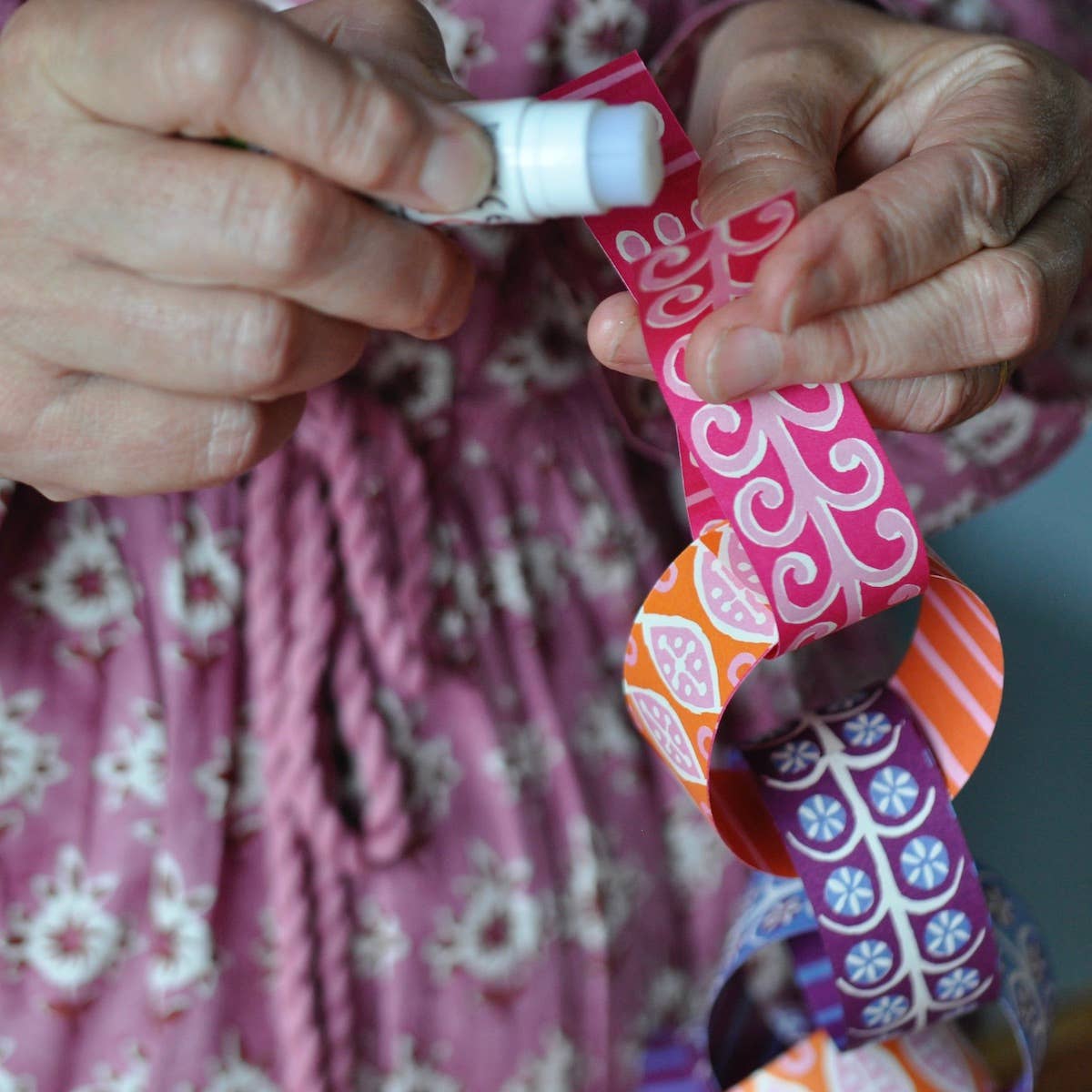 PRE ORDER - MULTI COLOUR PAPER CHAIN
