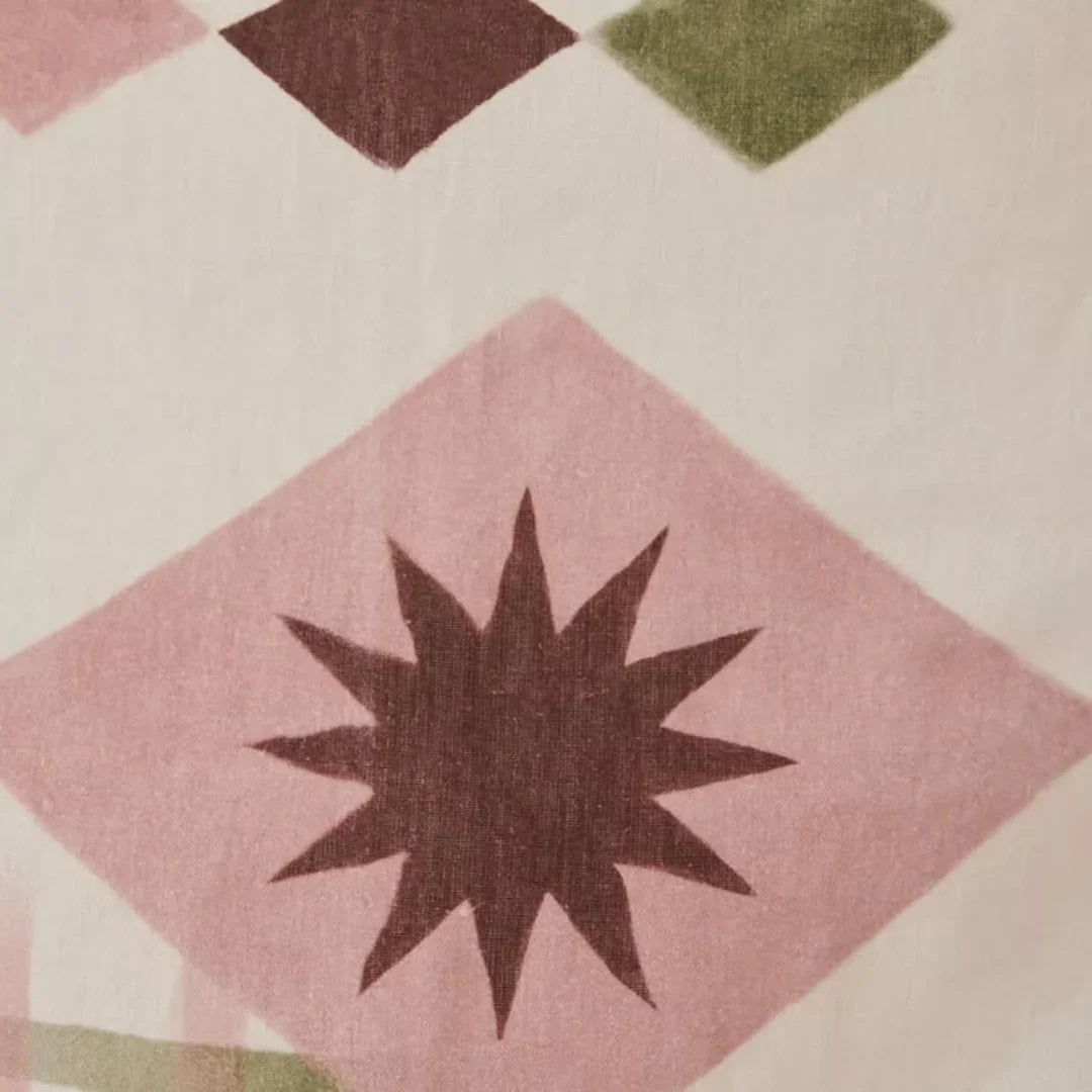 The ‘Good’ Tablecloth