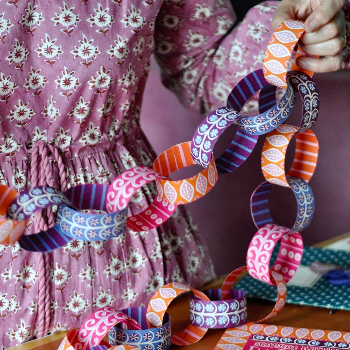 PRE ORDER - MULTI COLOUR PAPER CHAIN