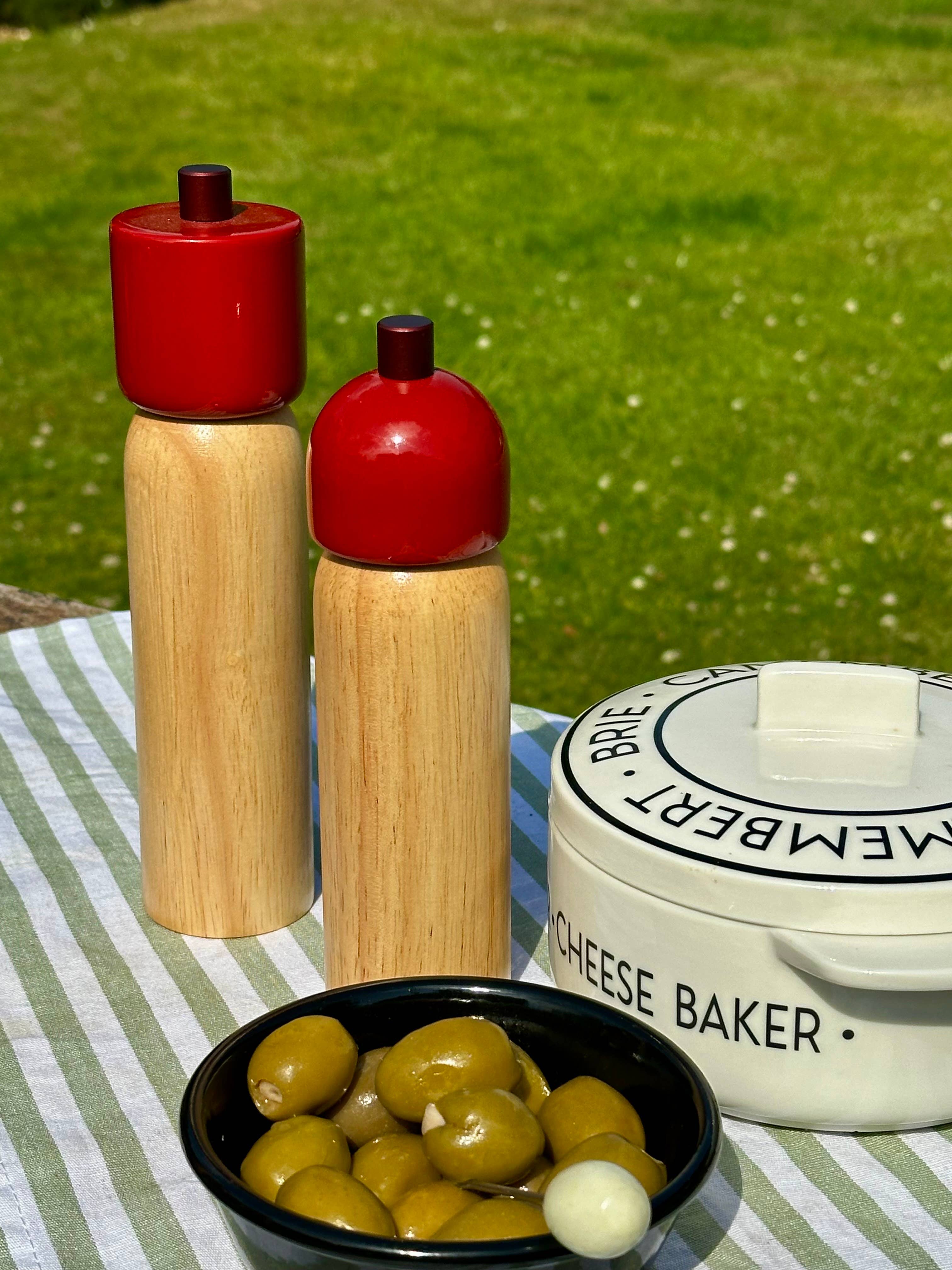 Salt & Pepper Grinder - Red & Red