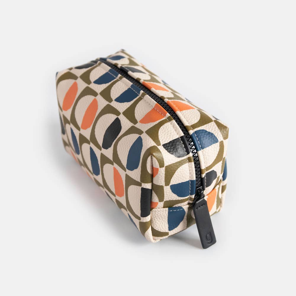 Geo Print Grooming Bag