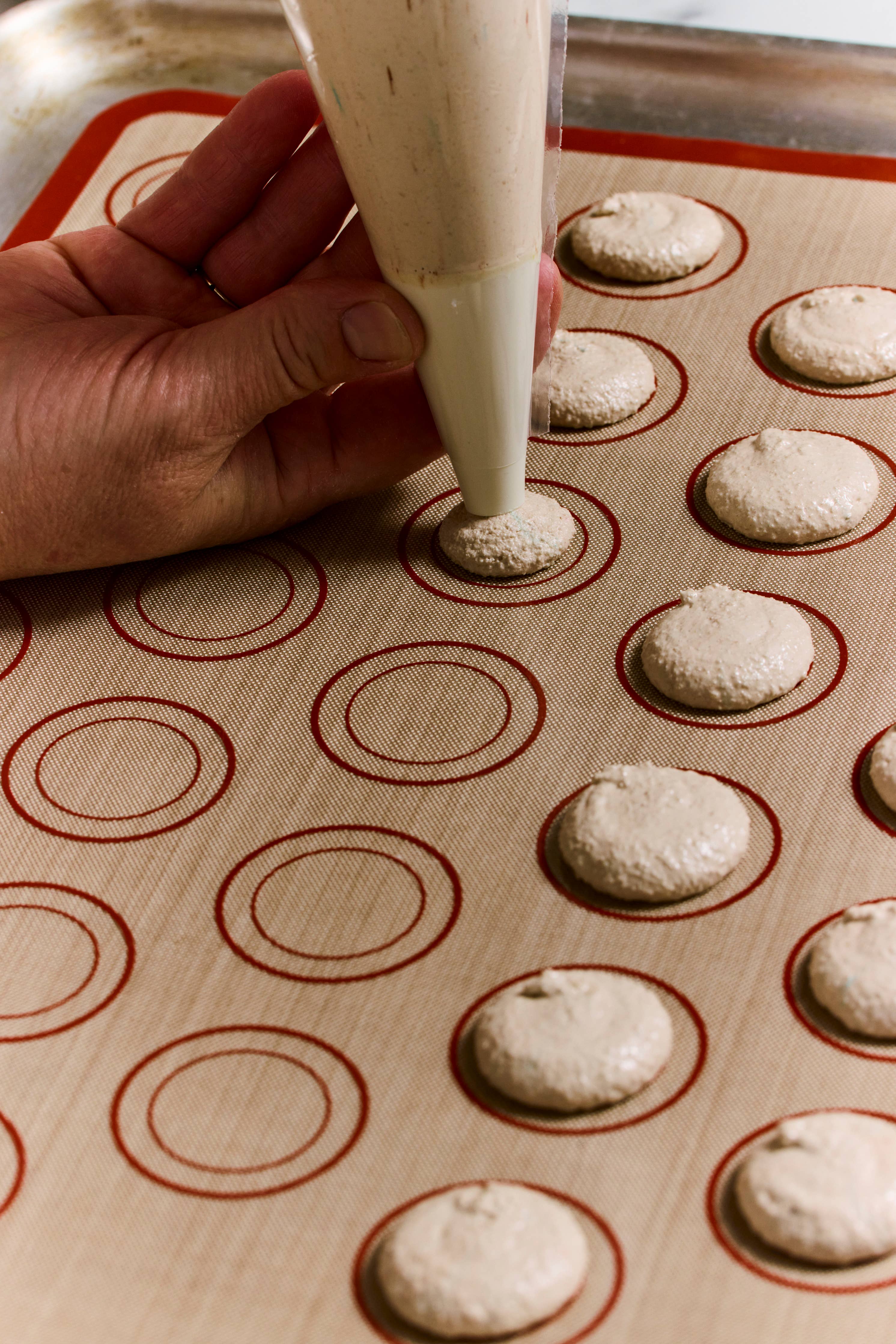Chocolate Macarons Baking Kit