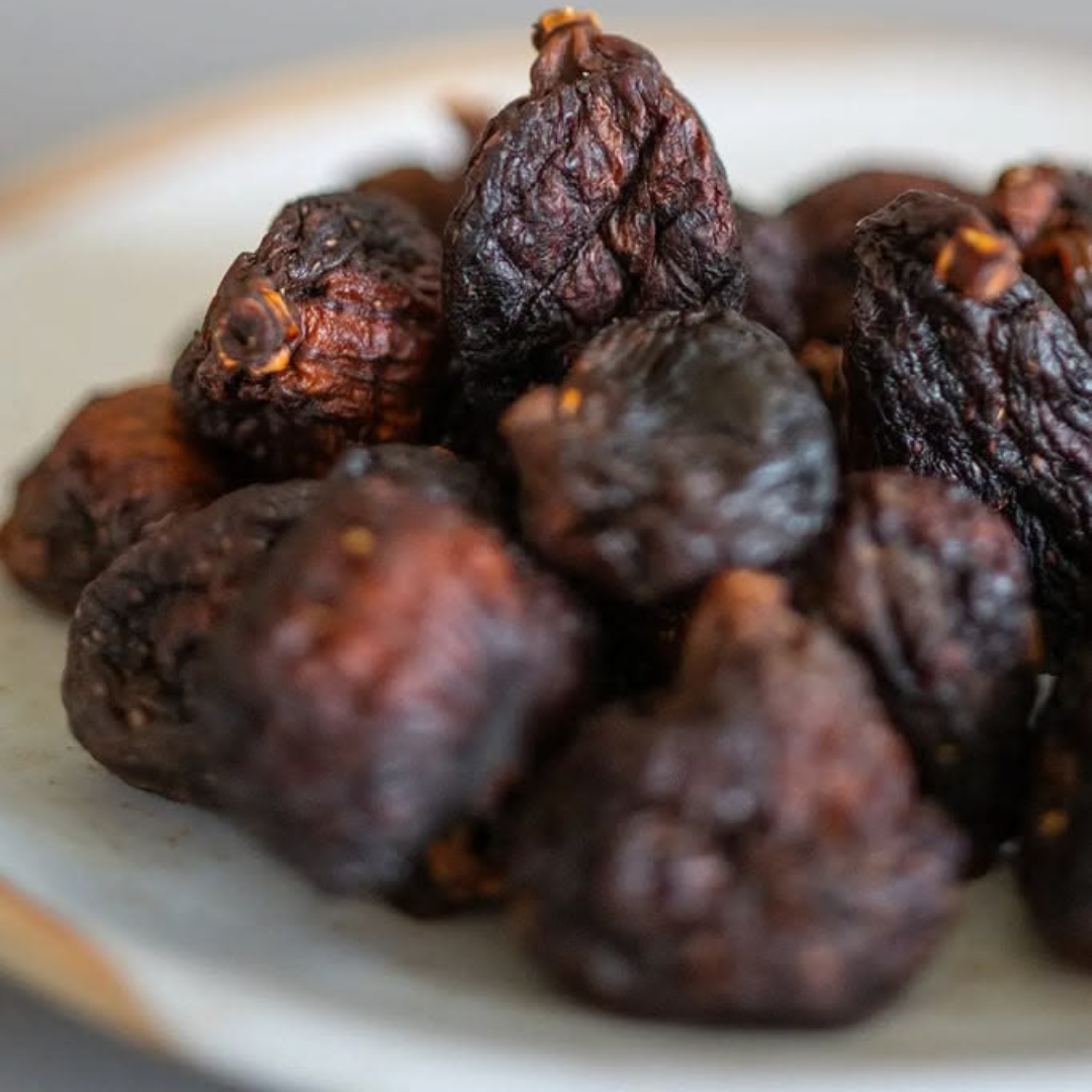 Singing Magpie Produce Black Genoa Semi Sun-Dried Figs – 100g