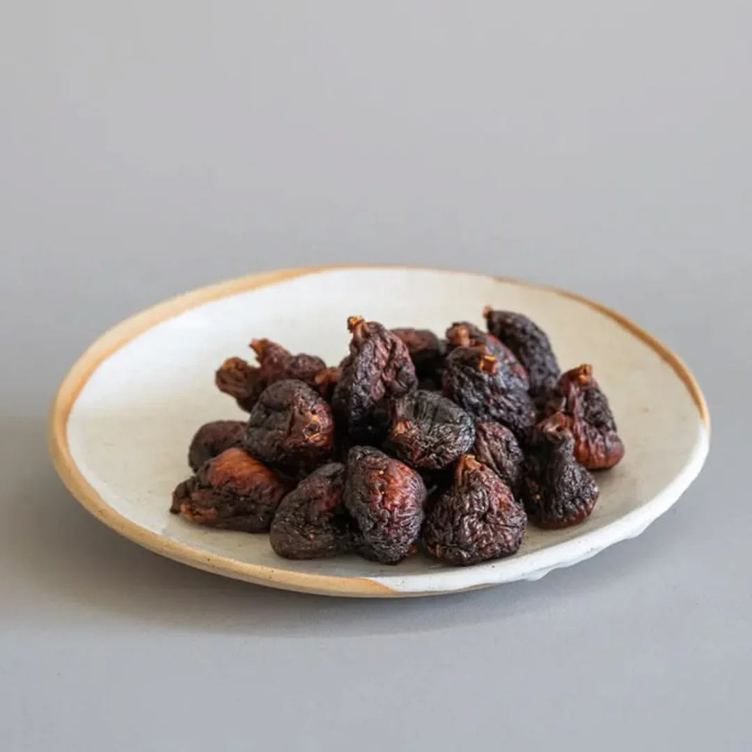 Singing Magpie Produce Black Genoa Semi Sun-Dried Figs – 100g