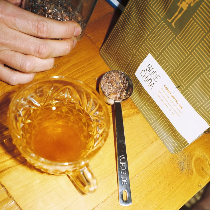 Bone China Choccy-Wocky Tea | Cacao Husk Loose Leaf 100g