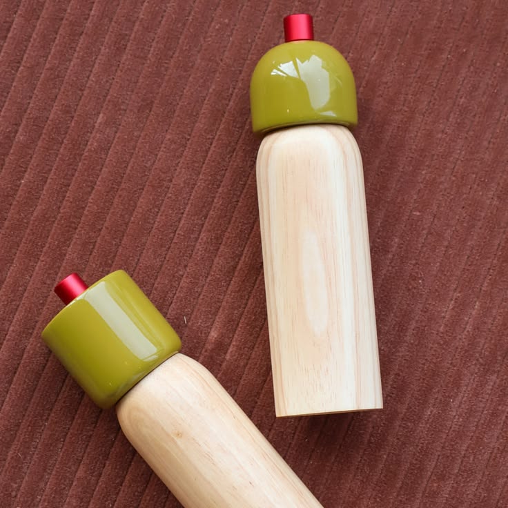 Salt & Pepper Grinder - Olive & Red