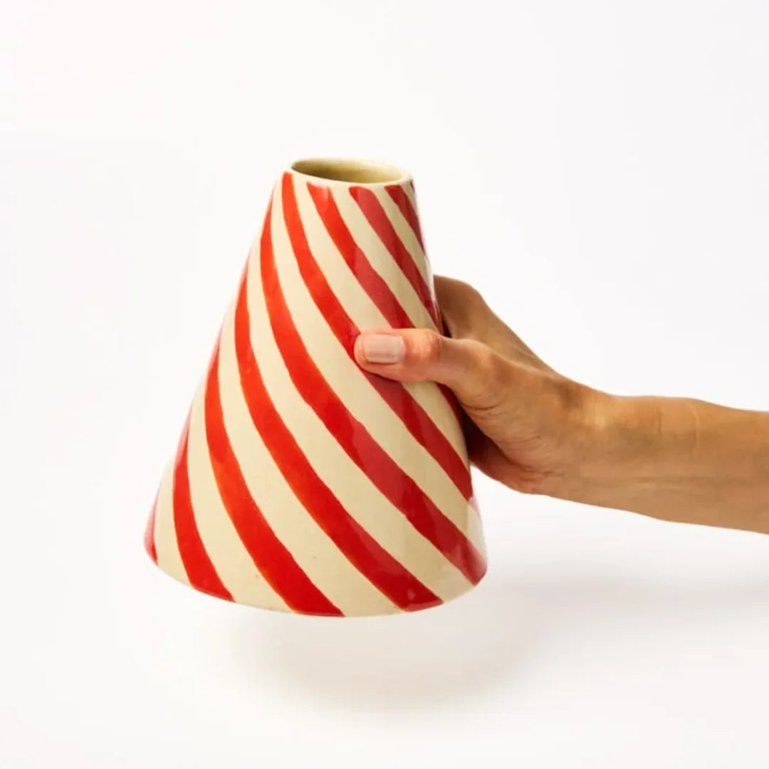 JESTER VASE RASPBERRY SWIRL