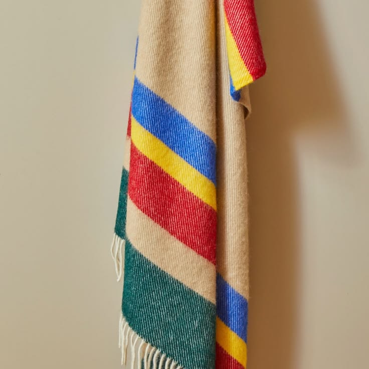 Alaska Pop Wool Throw