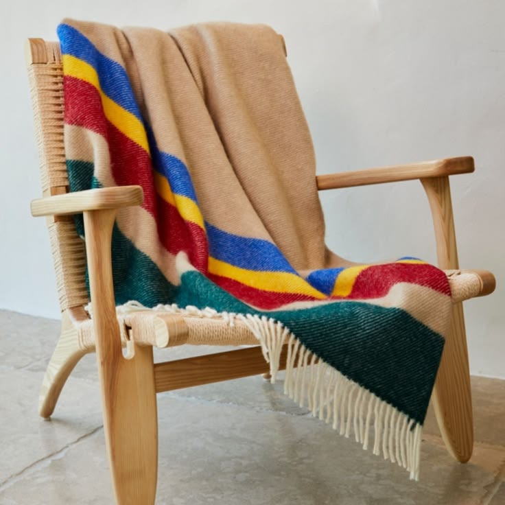 Alaska Pop Wool Throw