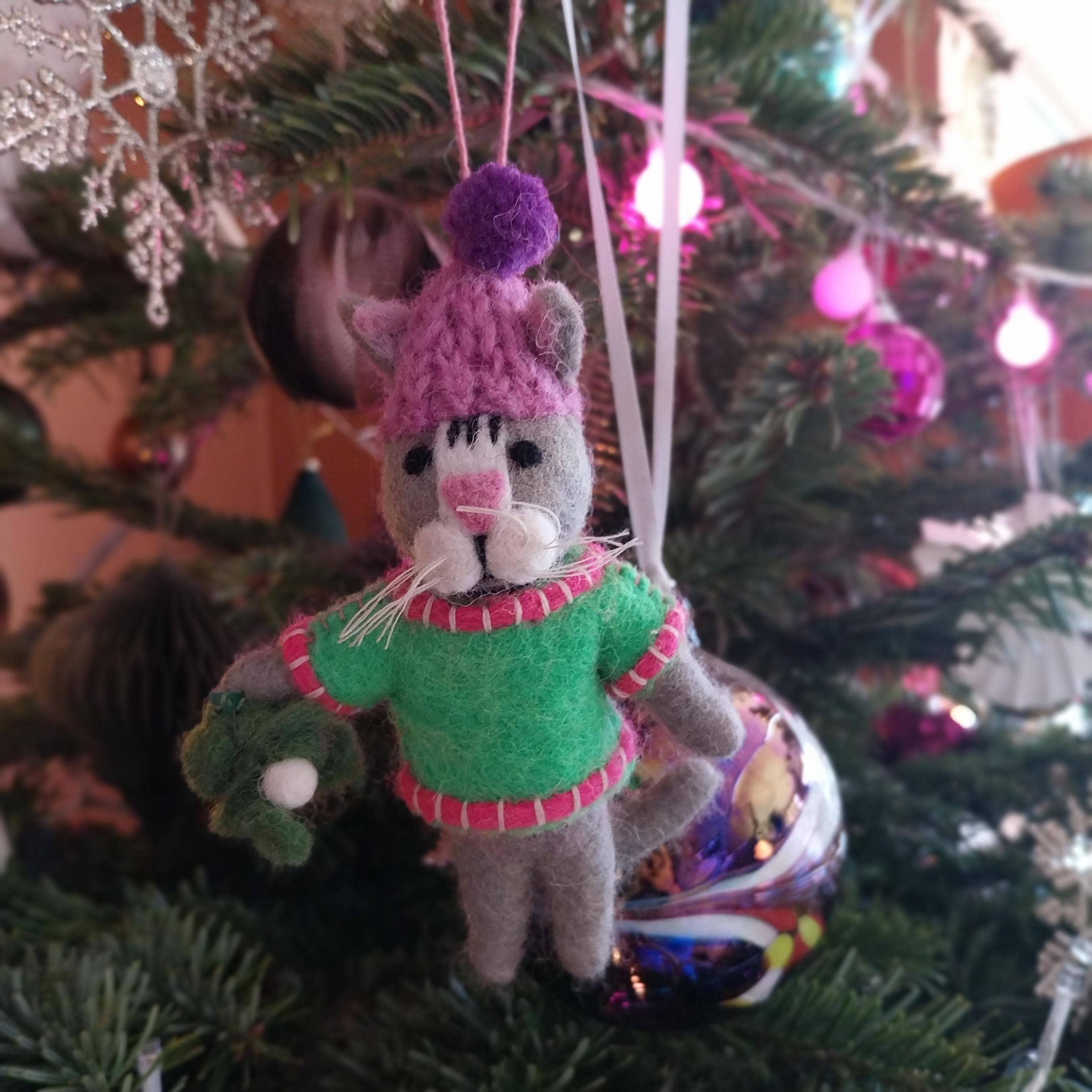 Mistletoe Meows Christmas Cat Ornament