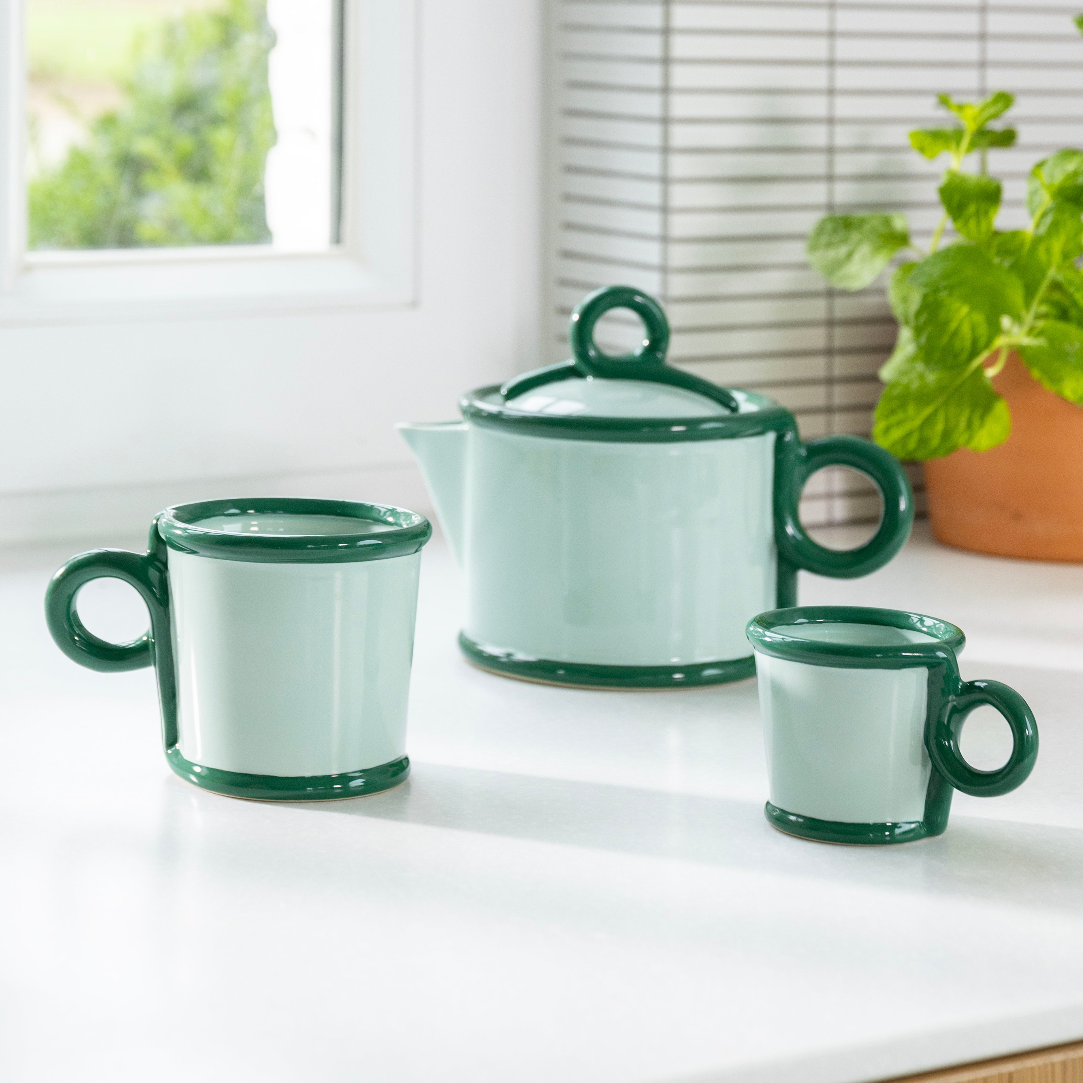 Loop Mugs Green - Set of 2 by &Klevering
