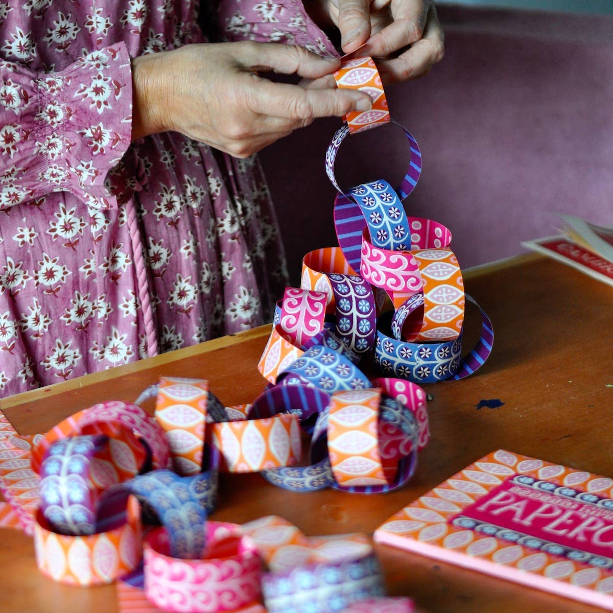 PRE ORDER - MULTI COLOUR PAPER CHAIN