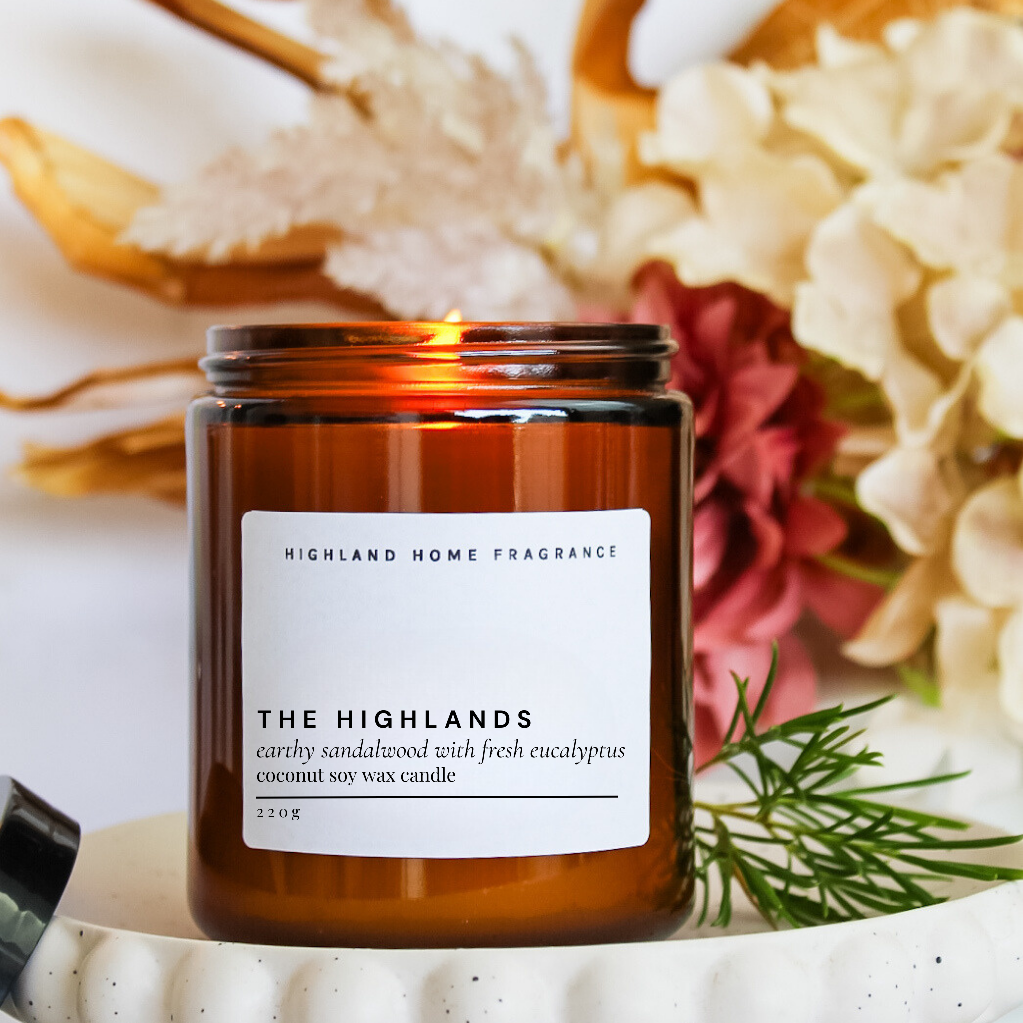 The Highlands | Eucalyptus & Sandalwood -220g CocoSoy Candle