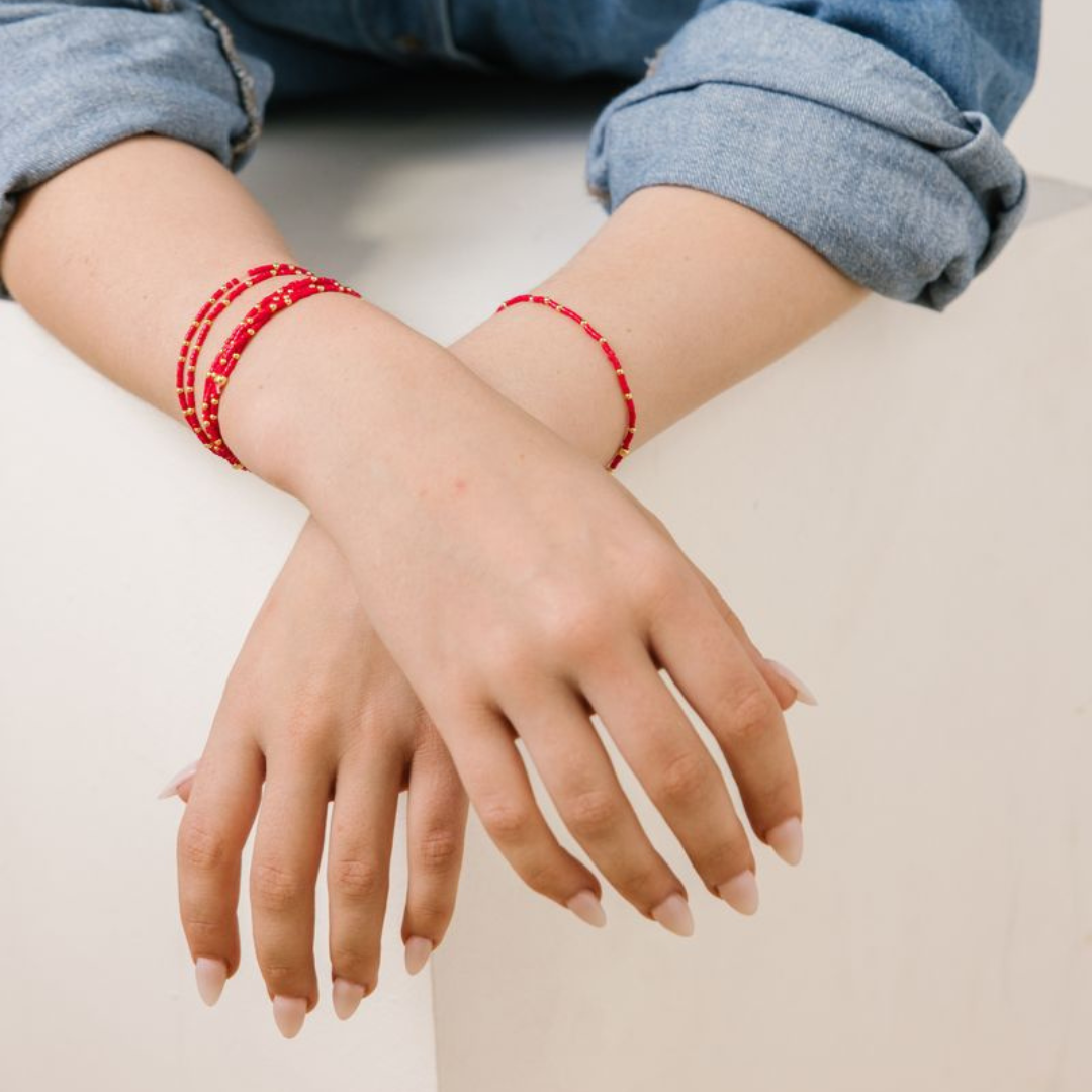 Dainty Seed Bead Bracelet - Red