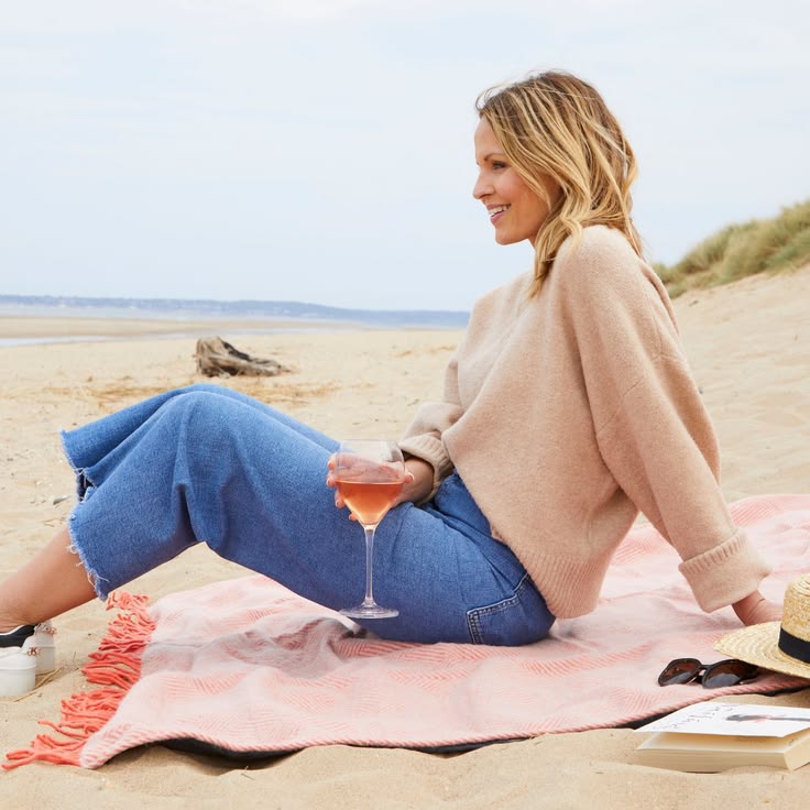 Polo Picnic Wool Rug - Herringbone Flamingo & Pearl