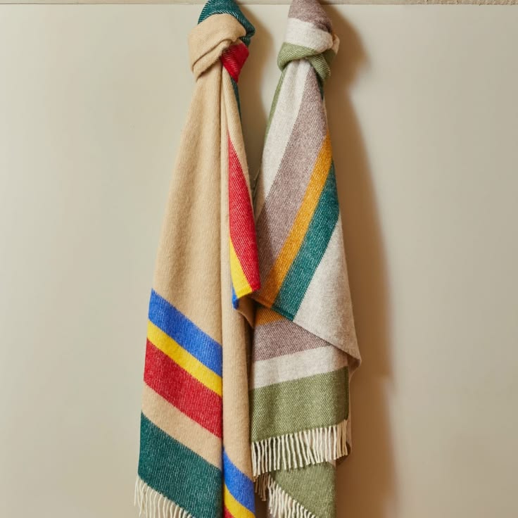 Alaska Pop Wool Throw