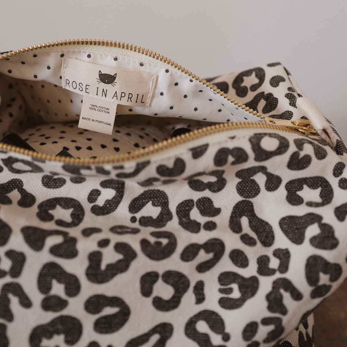 TOILETRY BAG - LEOPARD PRINT