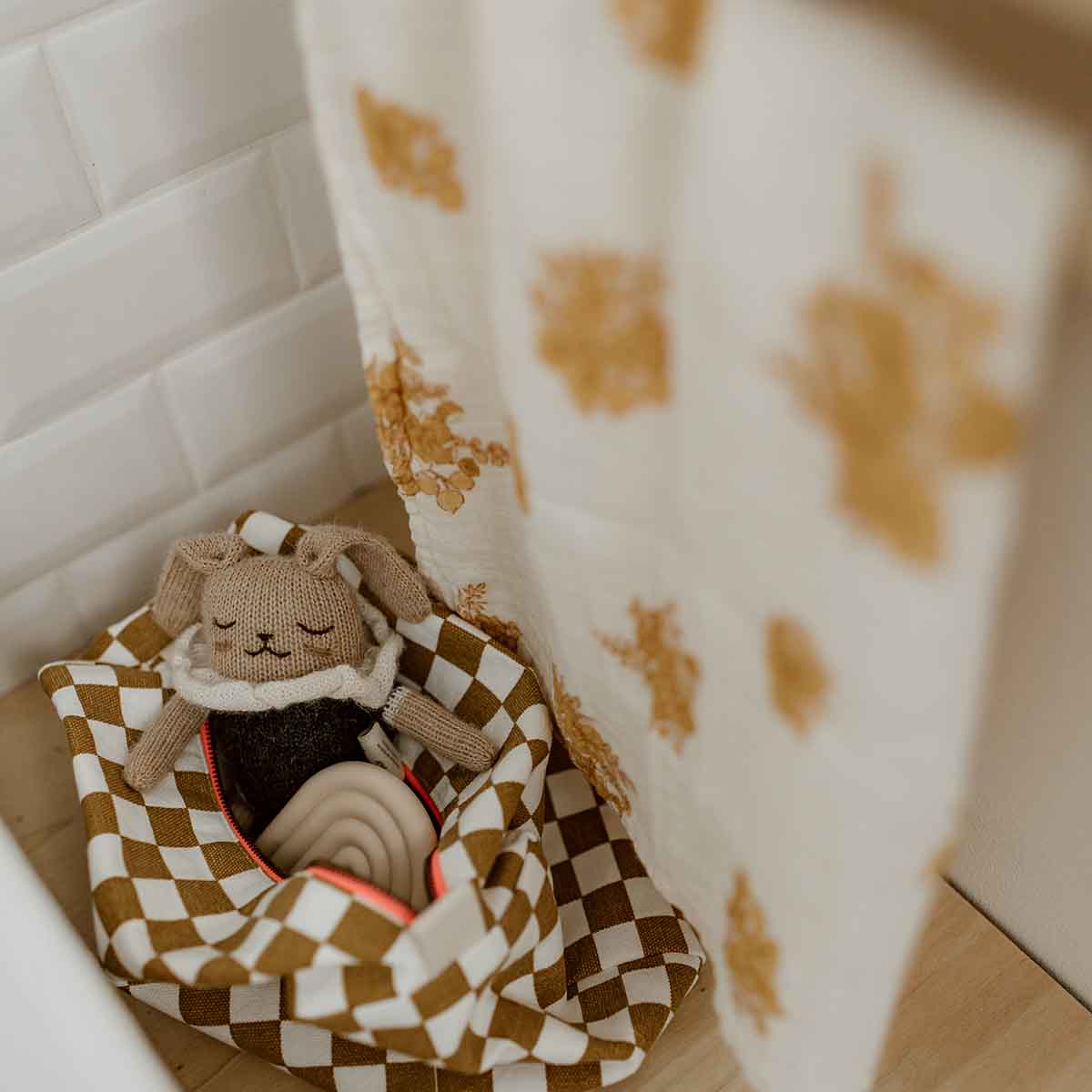 TOILETRY BAG - CHECKERBOARD CARAMEL